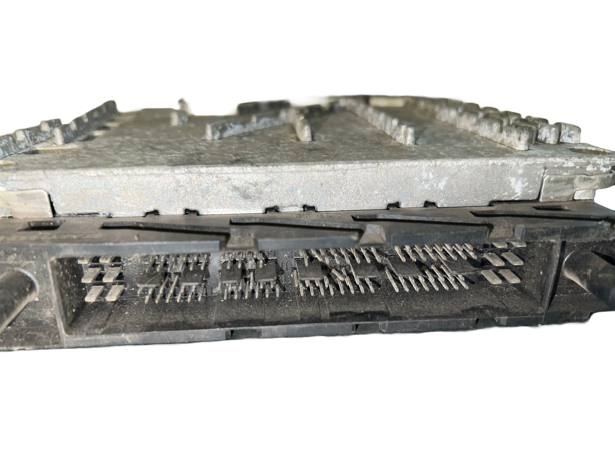 ECU VOLVO 30668478 - PCR AUTOMOTRIZ