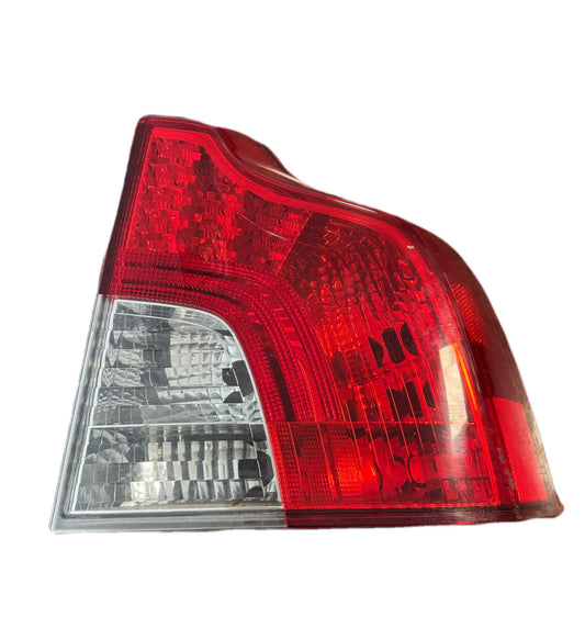 FOCO TRASERO VOLVO S40 RH 31214608 - PCR AUTOMOTRIZ
