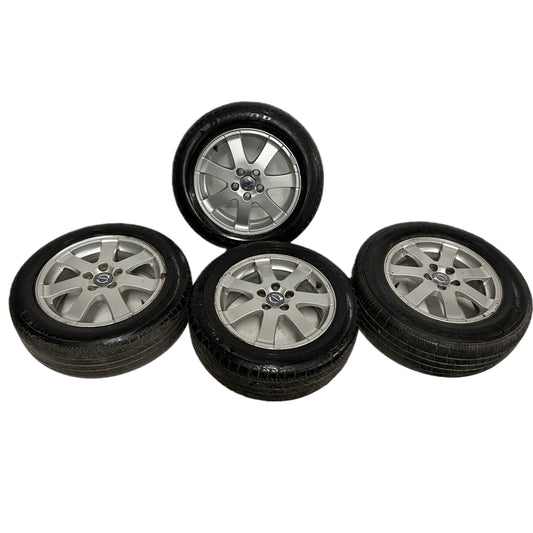 LLANTAS VOLVO ARO 16. 30671412 - PCR AUTOMOTRIZ