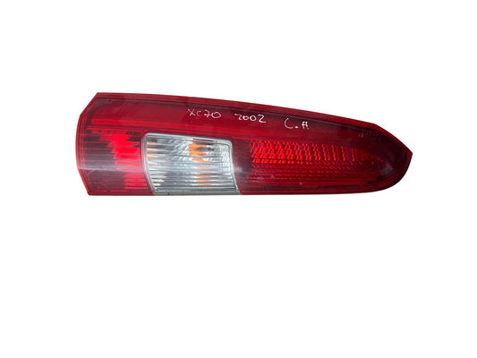 FOCO TRASERO V70/XC70 VOLVO LH 9154493 - PCR AUTOMOTRIZ